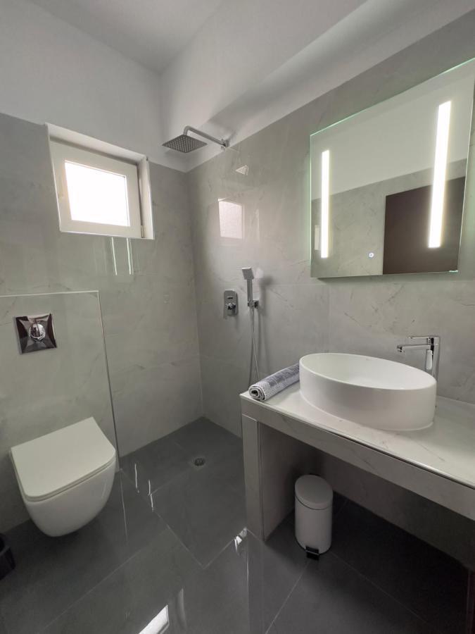 Mesangala Sunrise Apartment เนอา เมซางกาลา ภายนอก รูปภาพ